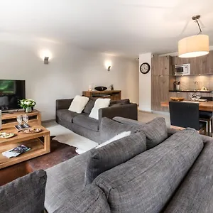 https://k2-les-gets.hotels-rhonealpes.com