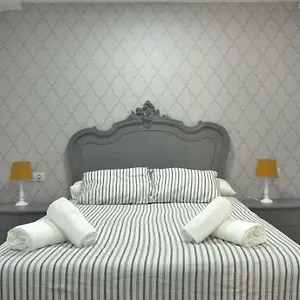 Ronda Sant Antoni Apartment Girona